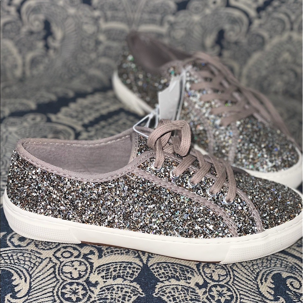 OLD NAVY GLITTER SNEAKERS